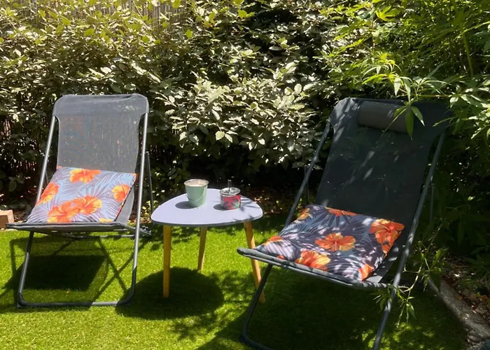 Independant Dans Апартаменти