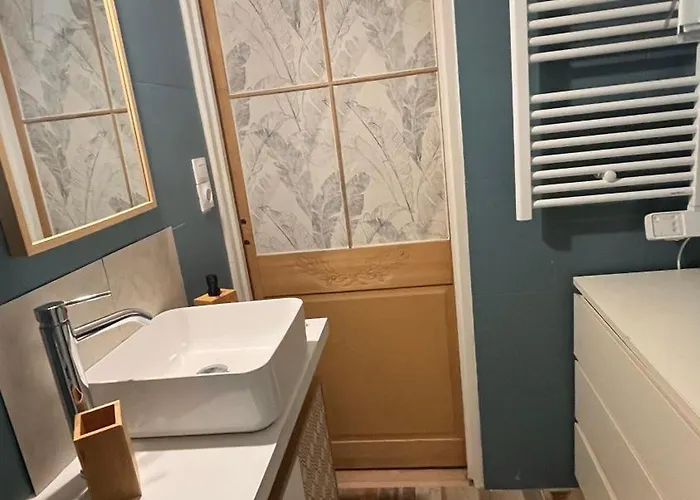 Appartement Indépendant Dans *